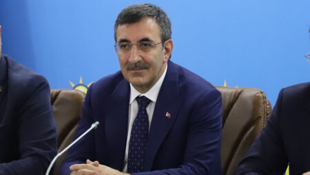 Cumhurbaşkanı Yardımcısı Yılmaz: 50 milyon dolar ticaret hacmine ulaşma amacı belirledik